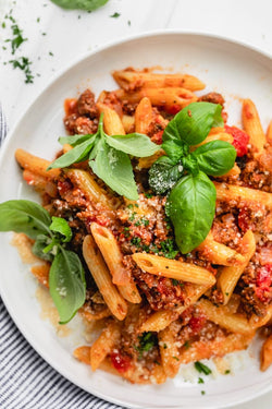 Penne bolognese (contains gluten)